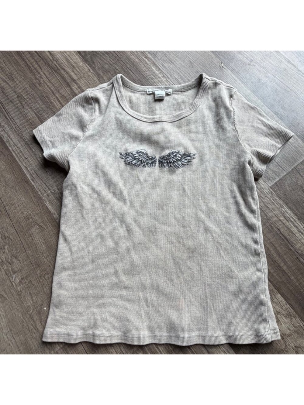Full Tilt Beige Ribbed Angel Wings Graphic Tee - Womens S